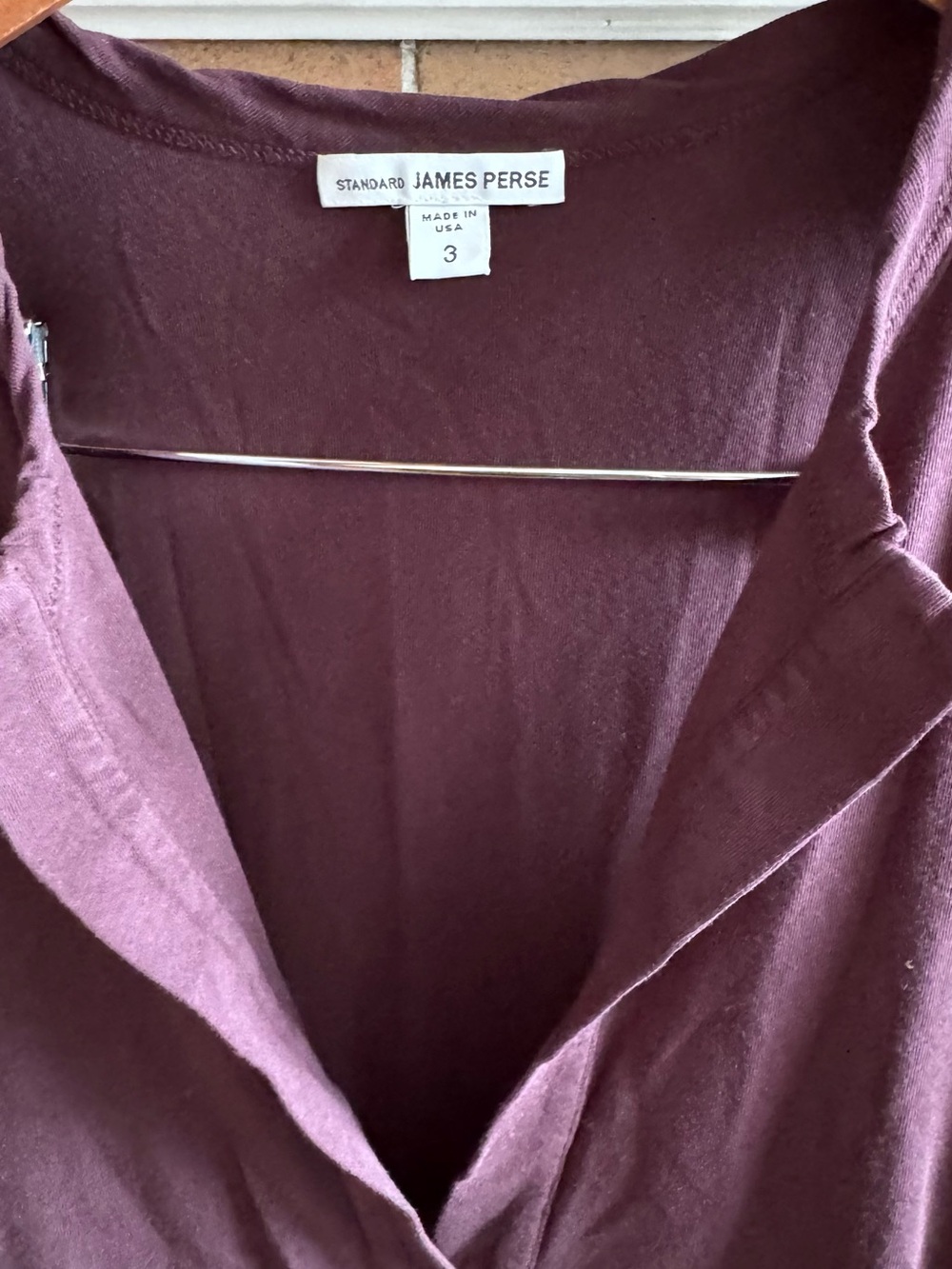 James Perse Deep Plum V-Neck Top - Picture 2 of 4